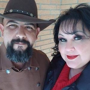 Meet your Posher, Elias